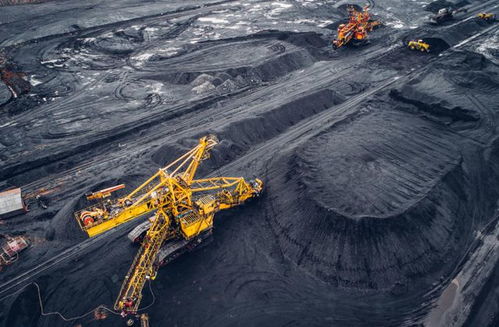 從一噸煤炭的價(jià)格，到賀蘭山千年地火的警示 資源價(jià)值與生態(tài)之殤